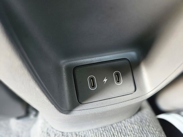 Used 2025 Hyundai Elantra SEL FWD image 30