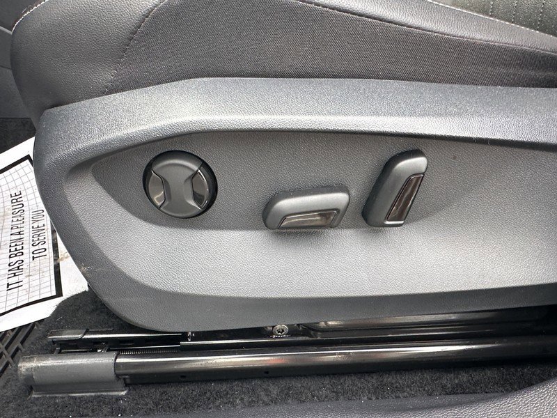 Used 2024 Volkswagen Tiguan SE R-Line w/ MDO Package, Two-Row image 21