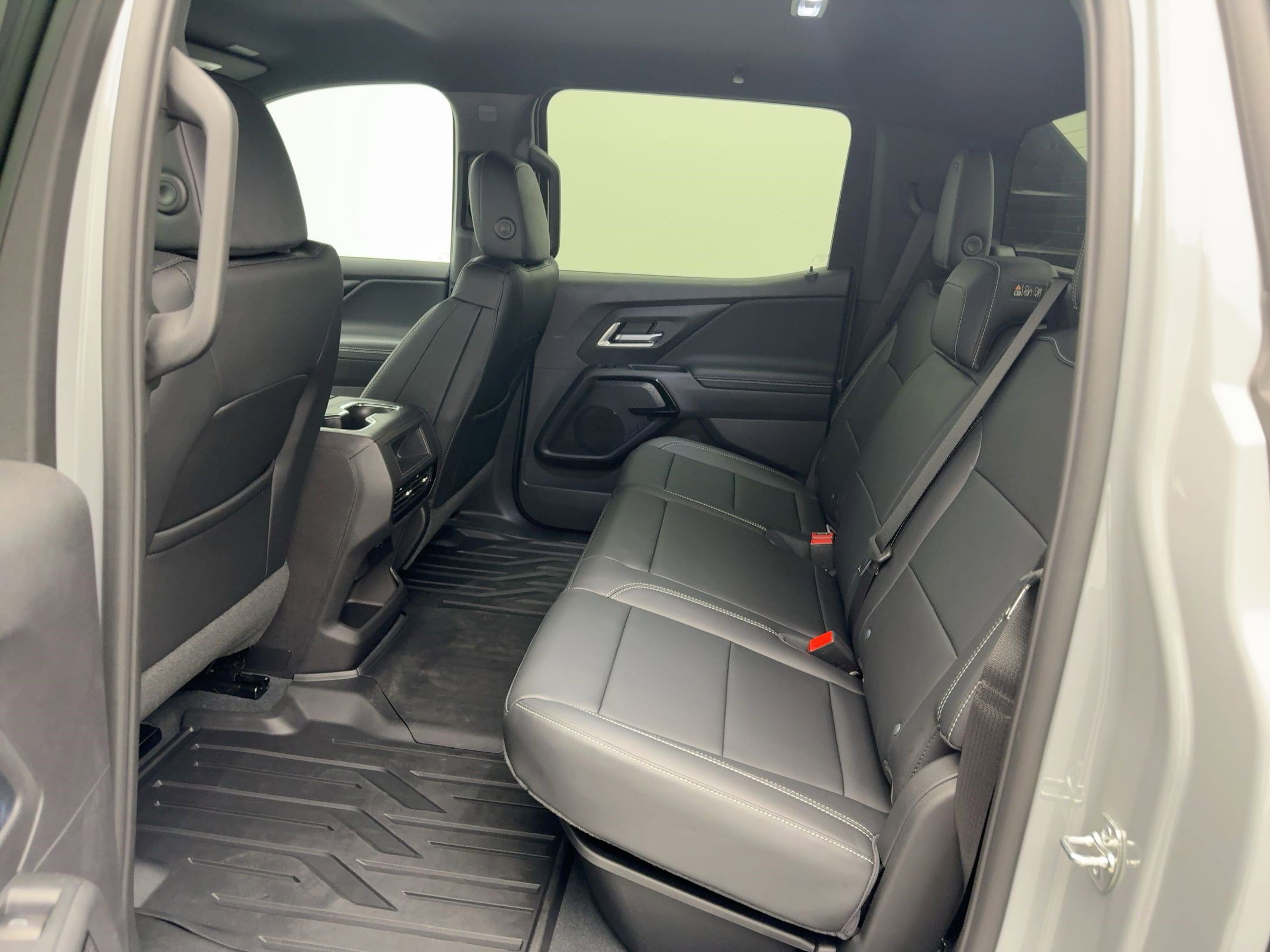 New 2026 Chevrolet Silverado EV LT w/ LPO, Cargo Security Package image 15