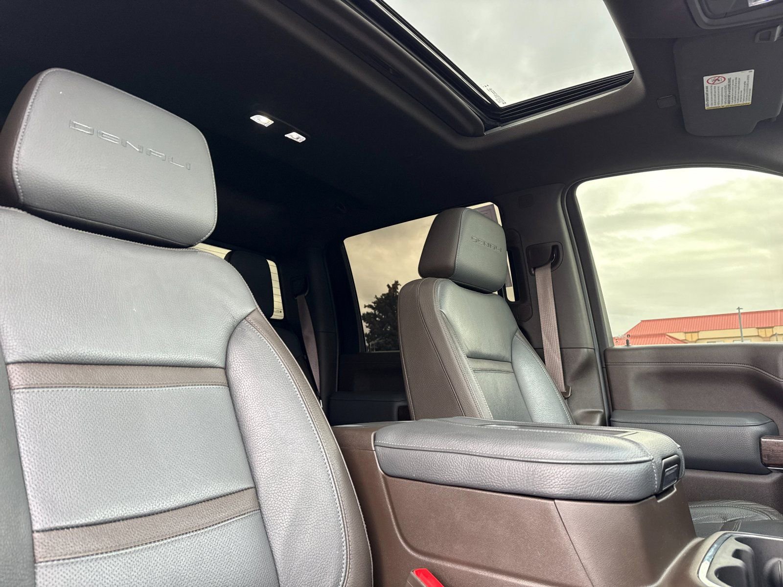 Used 2021 GMC Sierra 2500 Denali w/ Denali Ultimate Package image 18