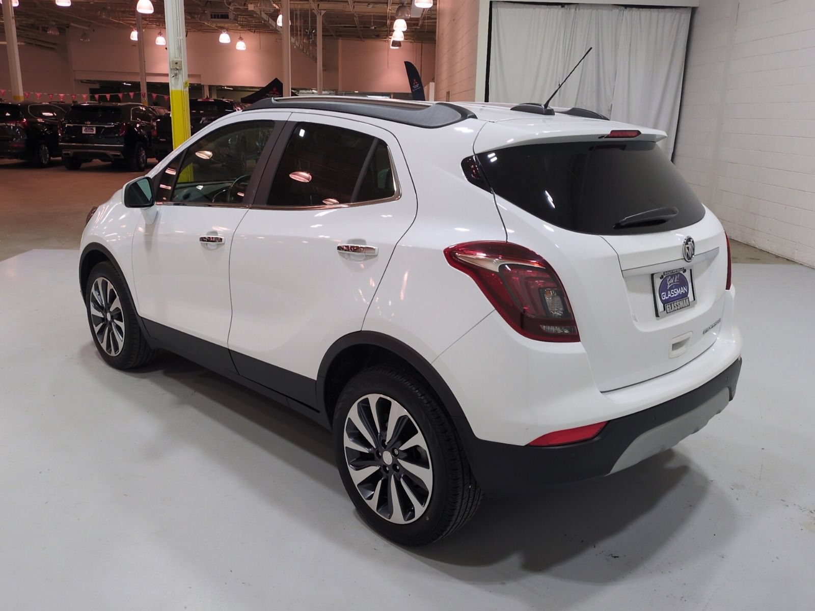 Used 2021 Buick Encore Preferred w/ Safety Package II FWD image 5