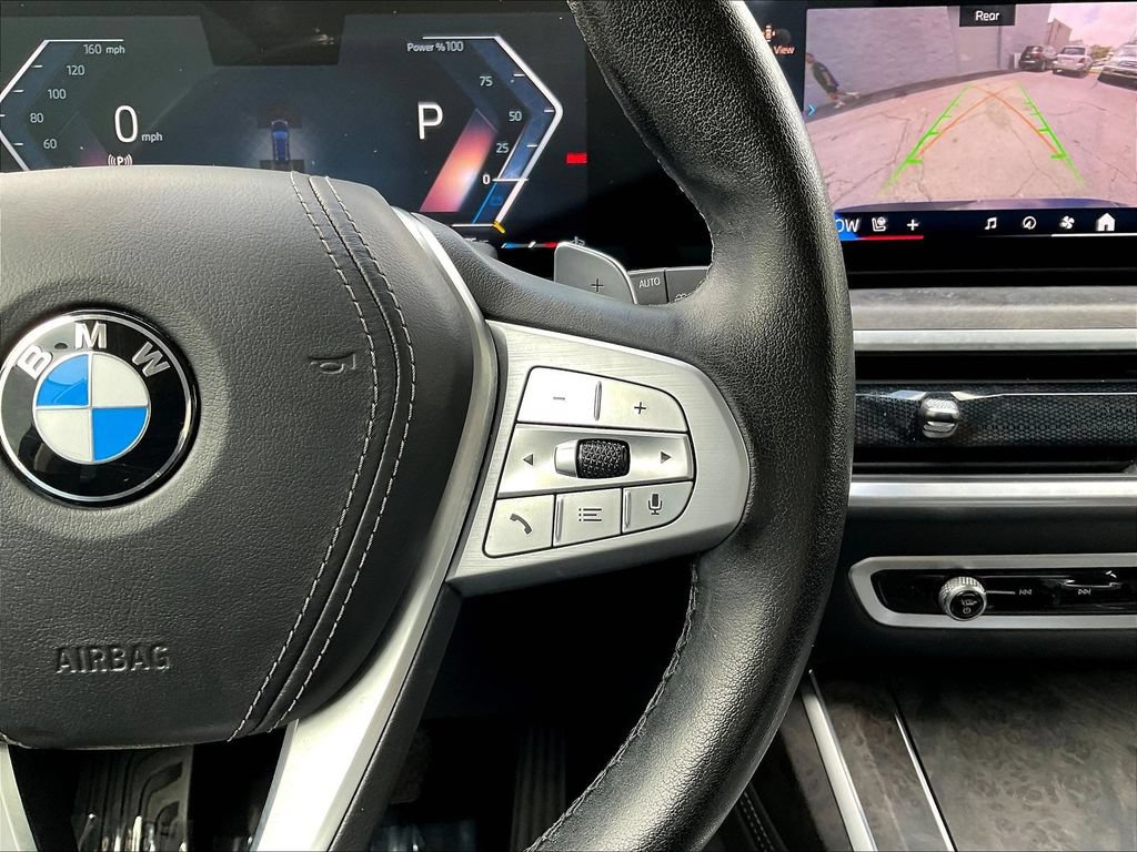 Used 2024 BMW X7 xDrive40i w/ Premium Package AWD/4WD image 12