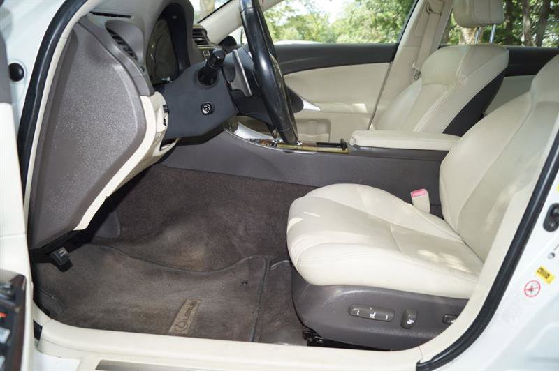 Used 2011 Lexus IS 250 AWD image 18
