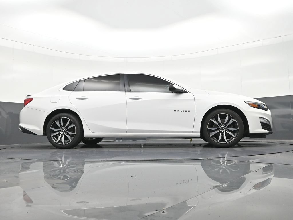 Used 2020 Chevrolet Malibu RS FWD image 28