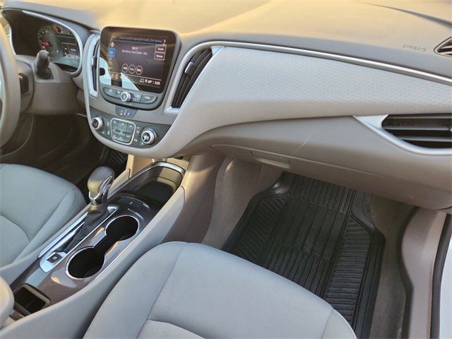 Used 2022 Chevrolet Malibu LT image 27