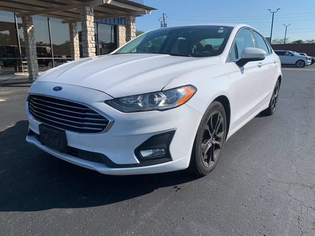 Used 2020 Ford Fusion SE w/ Equipment Group 151A FWD image 7