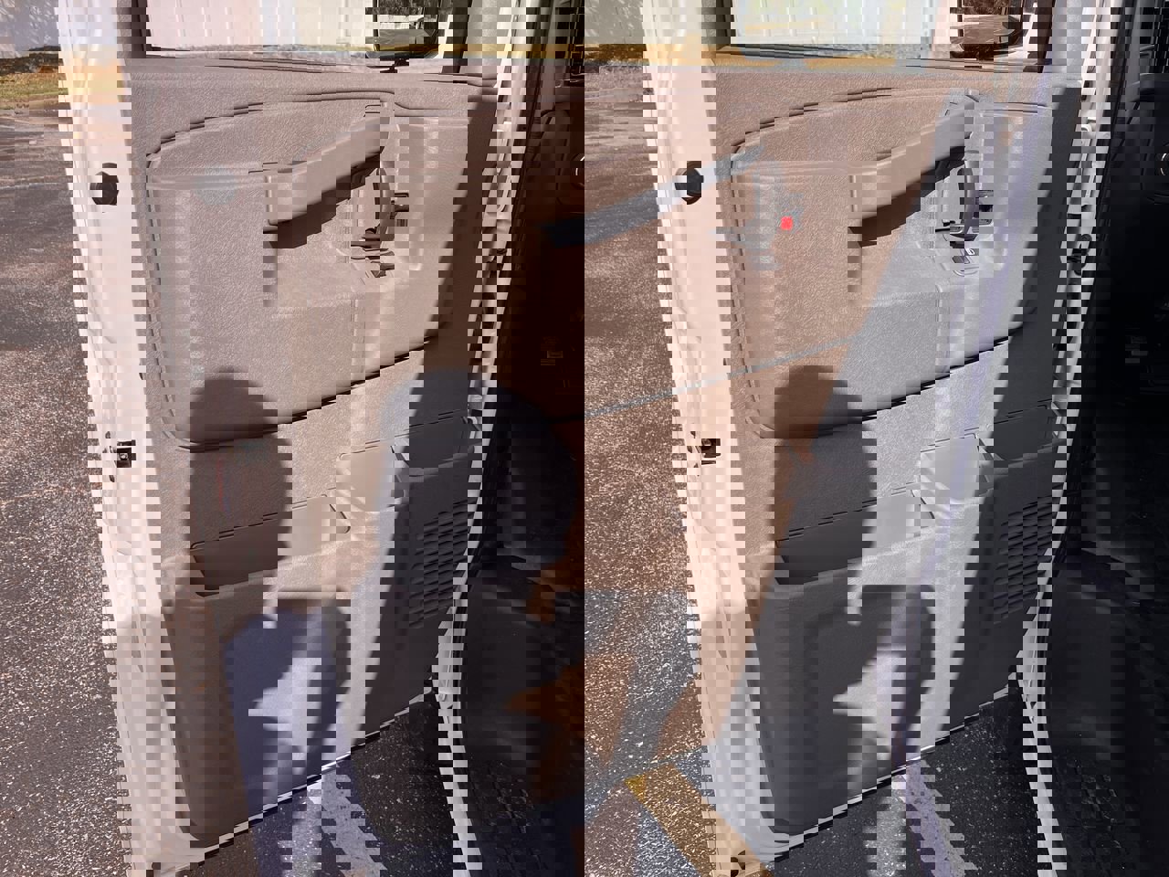 New 2025 Chevrolet Express 3500 w/ Power Convenience Package image 10