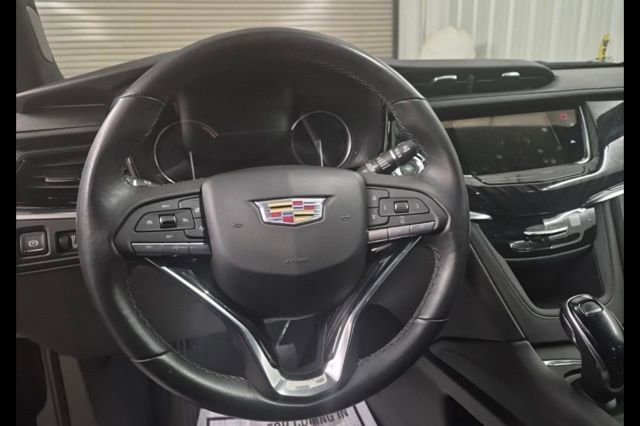 Certified 2025 Cadillac XT6 Premium Luxury image 19