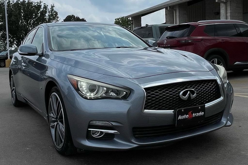 Used 2014 INFINITI Q50 Premium w/ Navigation Package RWD image 3