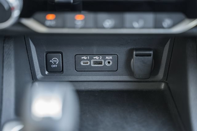 Used 2025 Nissan Sentra SV FWD image 27