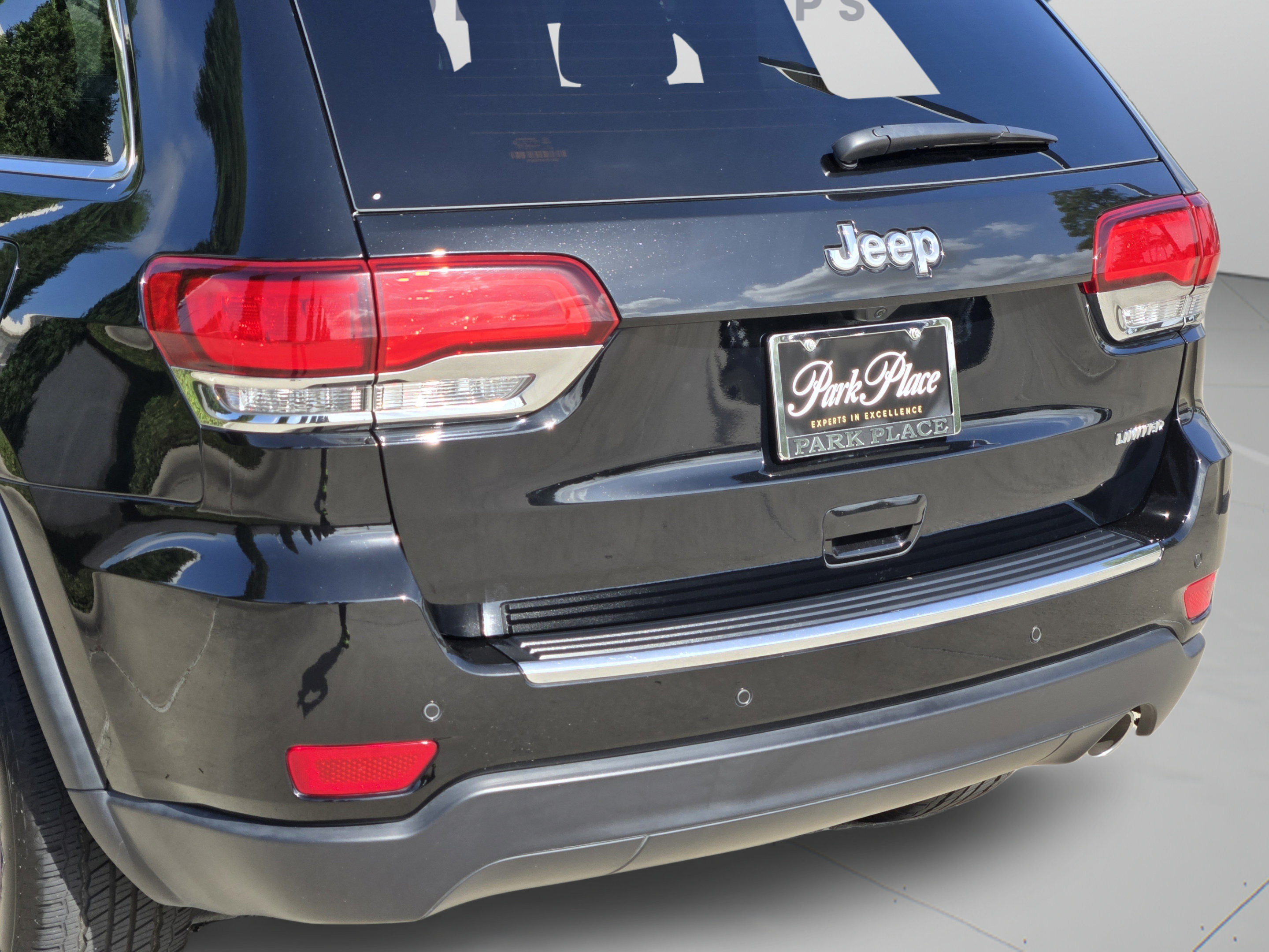 Used 2021 Jeep Grand Cherokee Limited RWD image 30