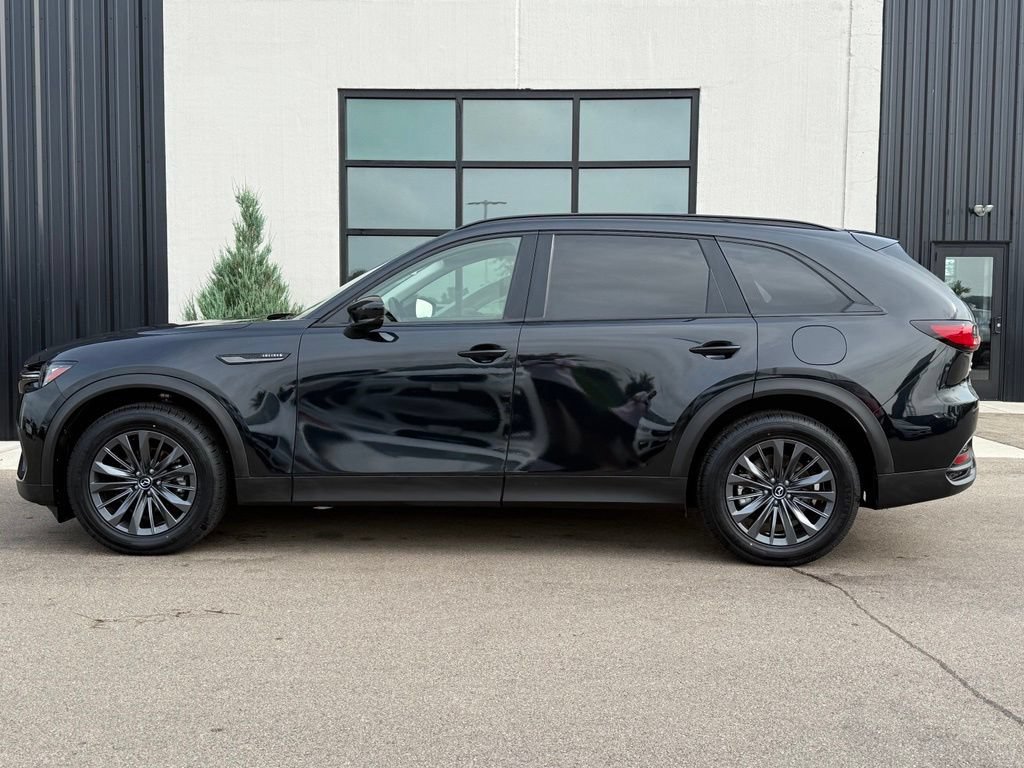 Used 2025 MAZDA CX-70 3.3 Turbo w/ Preferred Package AWD/4WD image 2