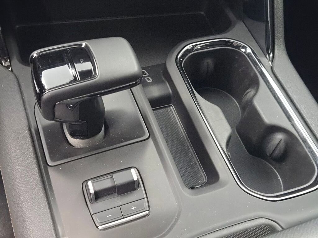 Used 2025 GMC Sierra 1500 AT4 w/ AT4 Premium Package image 33