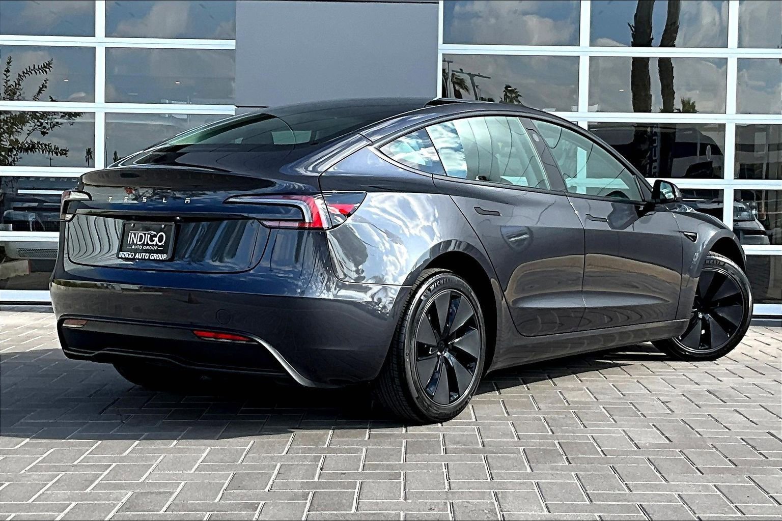 Used 2025 Tesla Model 3 Long Range image 12