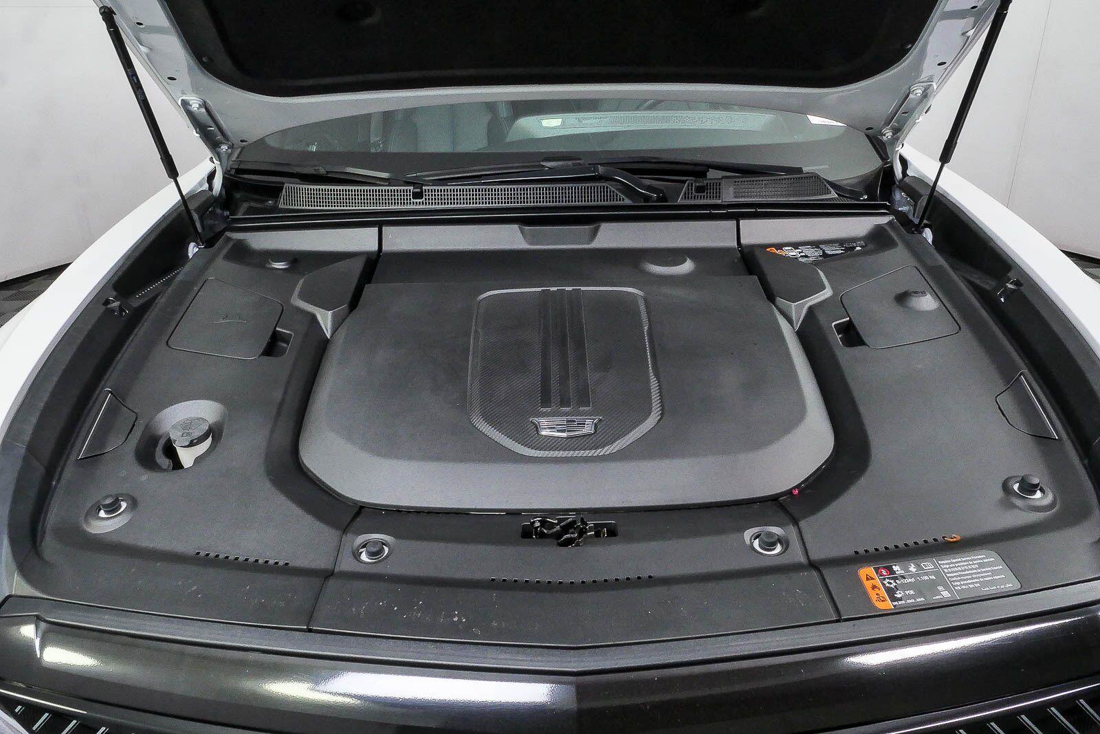 Used 2024 Cadillac Lyriq Luxury AWD/4WD image 34