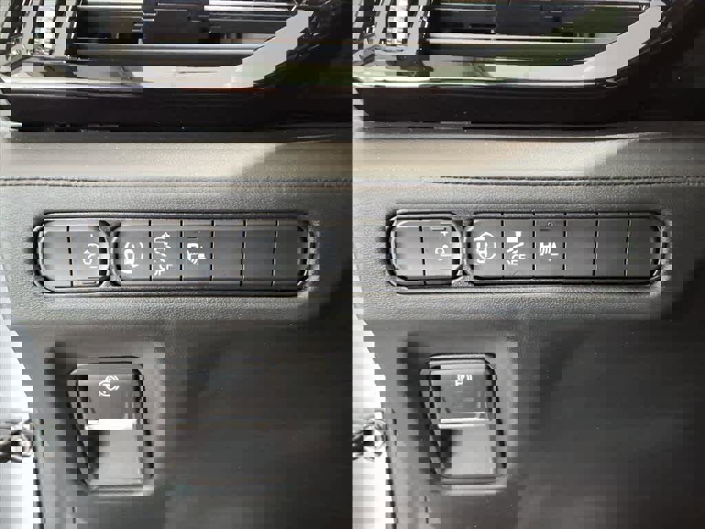 Used 2024 Acura MDX SH-AWD w/ Technology Package image 11