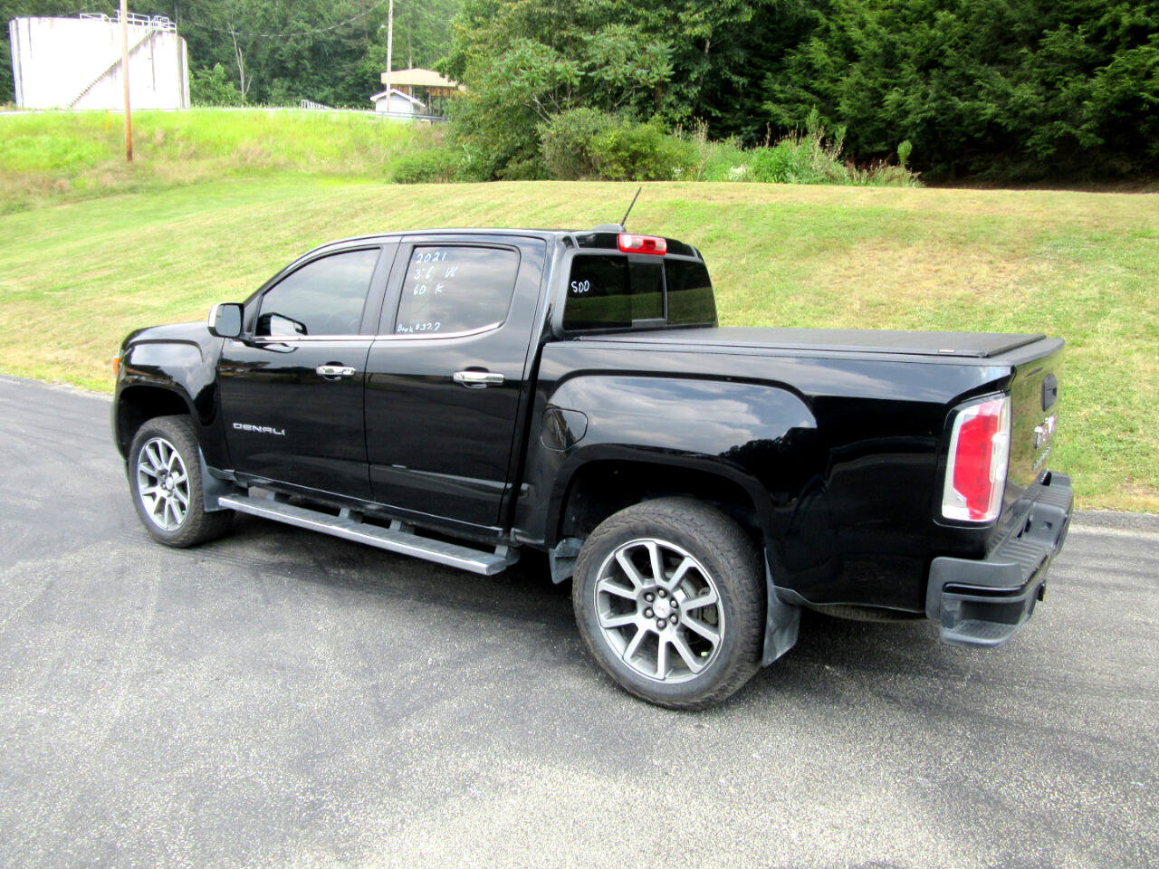 Used 2021 GMC Canyon Denali image 5