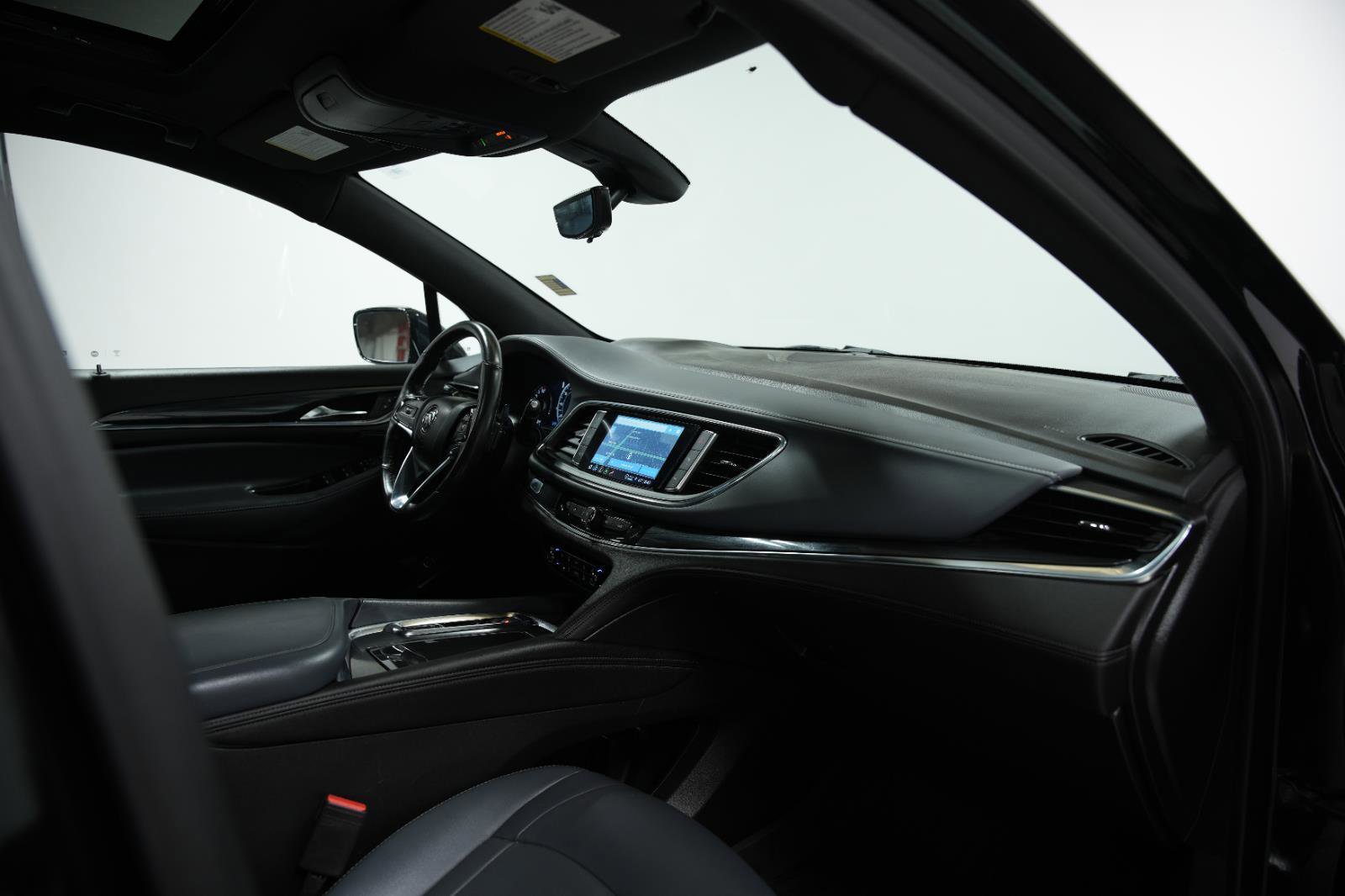 Used 2024 Buick Enclave Premium w/ Experience Buick Package image 18