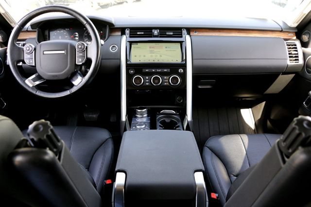 Used 2018 Land Rover Discovery HSE AWD/4WD image 29