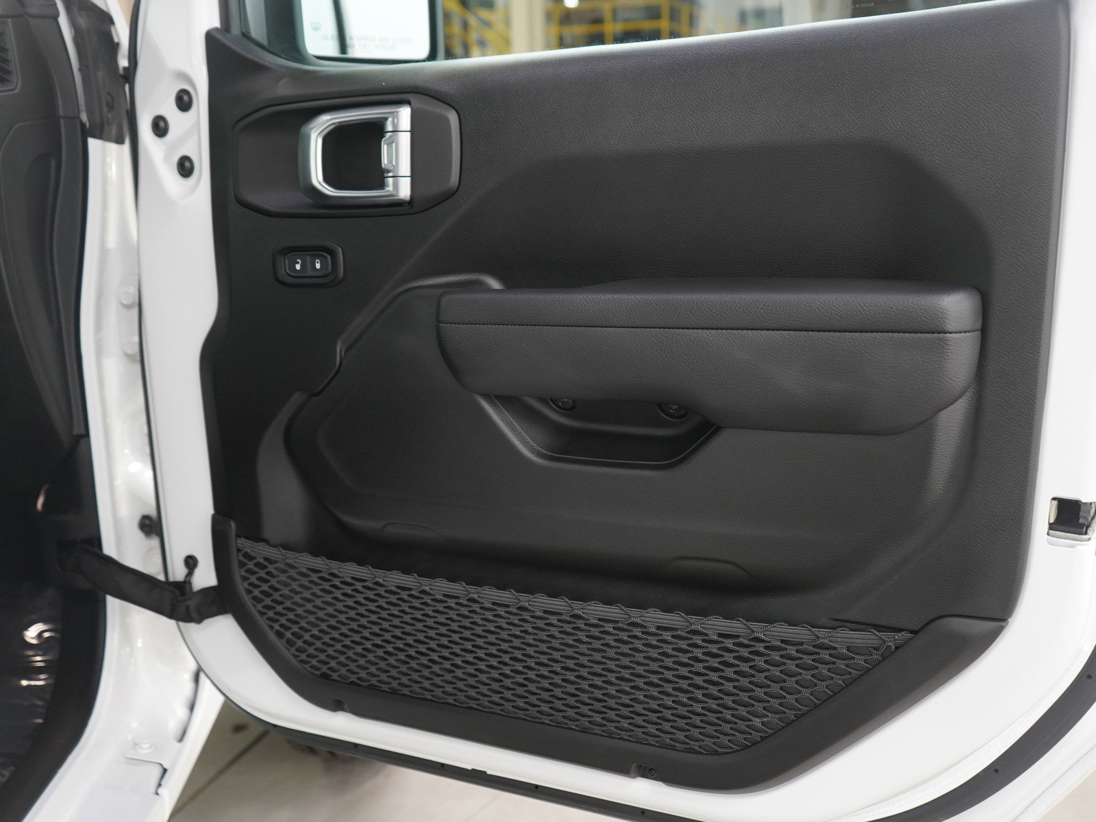 Used 2024 Jeep Wrangler Sport S image 11