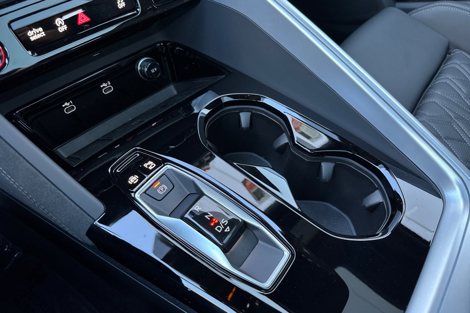 New 2025 Audi SQ5 Premium Plus image 19