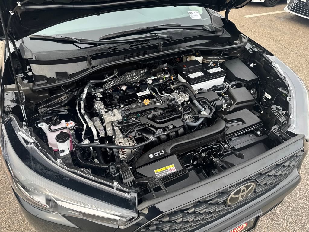 Used 2025 Toyota Corolla Cross LE w/ Moonroof Package image 43