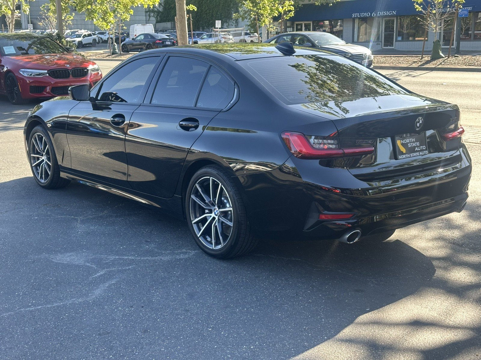 Used 2019 BMW 330i Sedan w/ Premium Package image 12