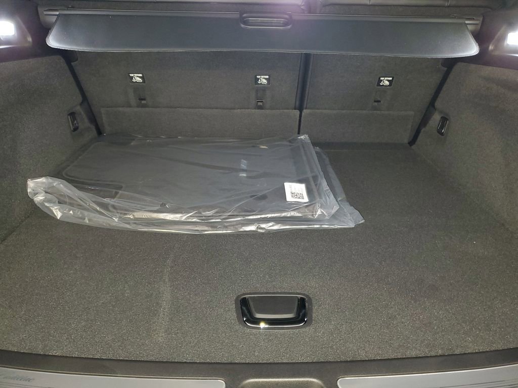 New 2026 Cadillac Lyriq V w/ LPO, Bronce Accent Package AWD/4WD image 13