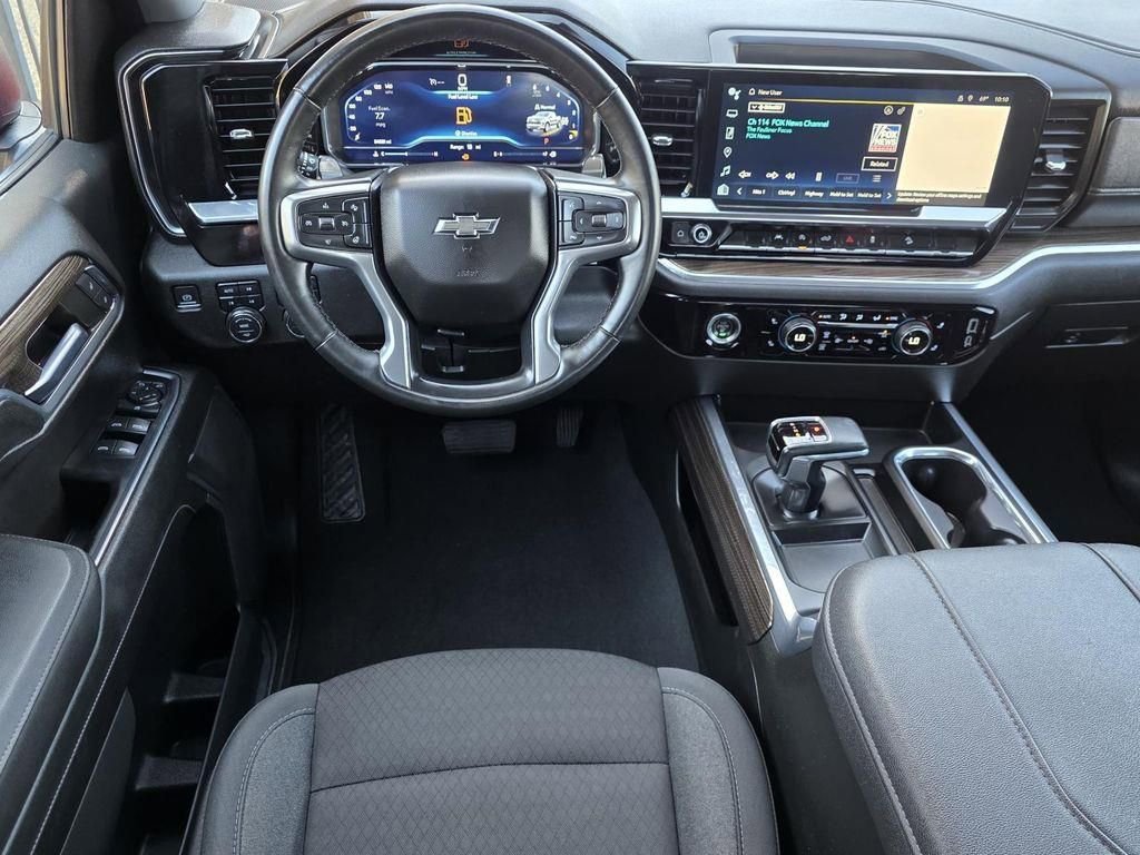 Used 2023 Chevrolet Silverado 1500 RST image 8
