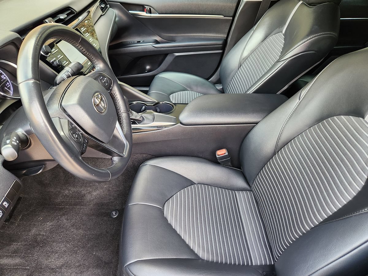 Used 2020 Toyota Camry SE FWD image 27