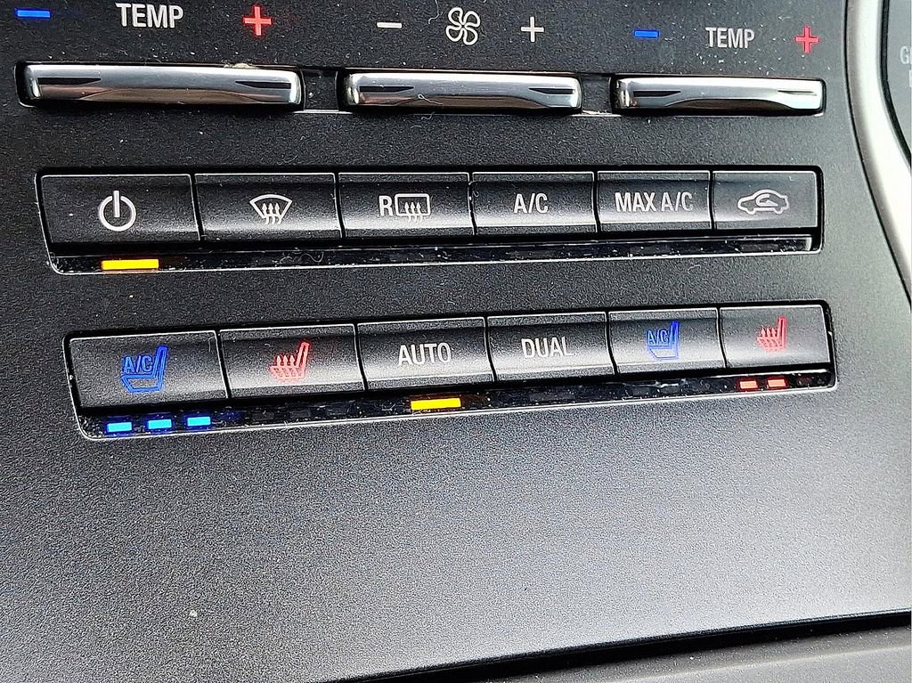 Used 2018 Lincoln MKX Reserve w/ Driver Assistance Package image 28