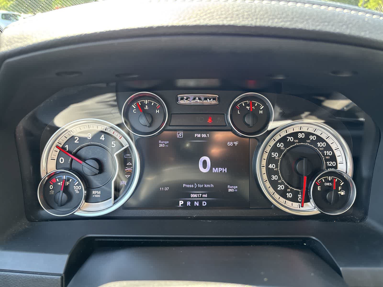 Used 2016 RAM 1500 Laramie w/ Convenience Group AWD/4WD image 16