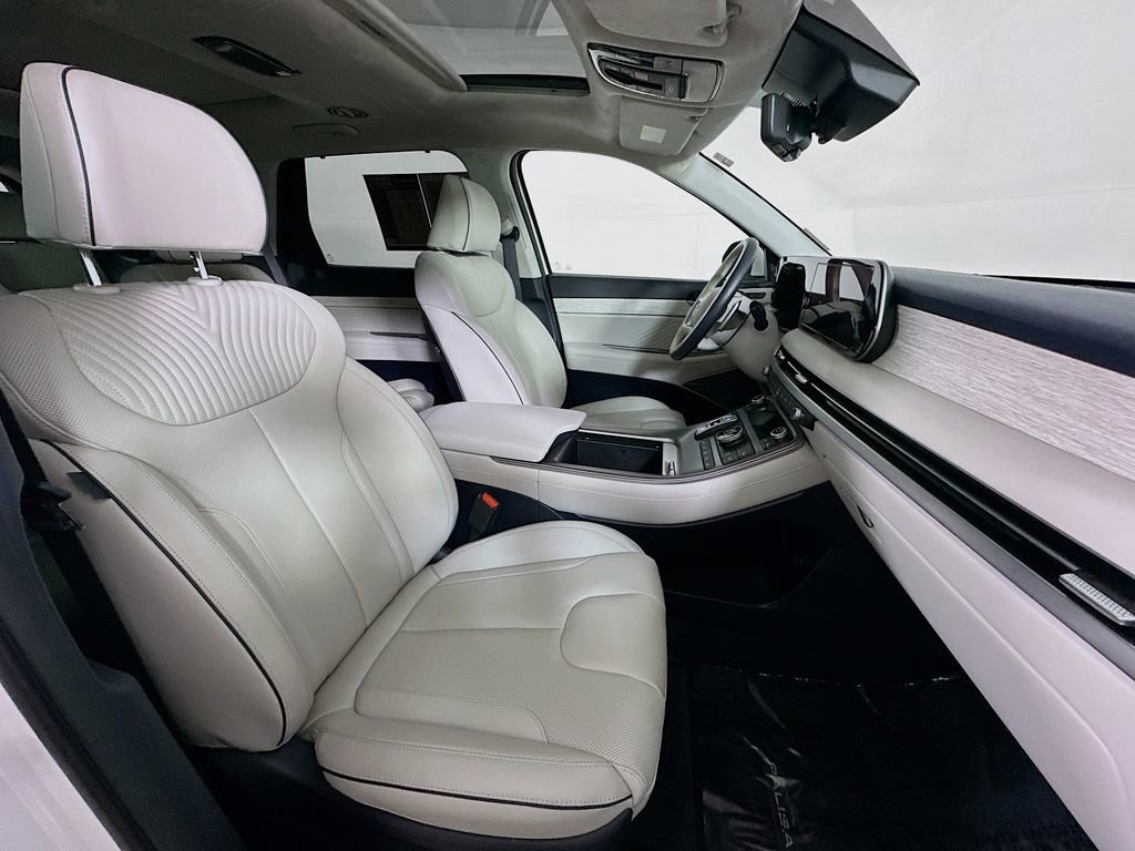 Used 2024 Hyundai Palisade Calligraphy FWD image 12