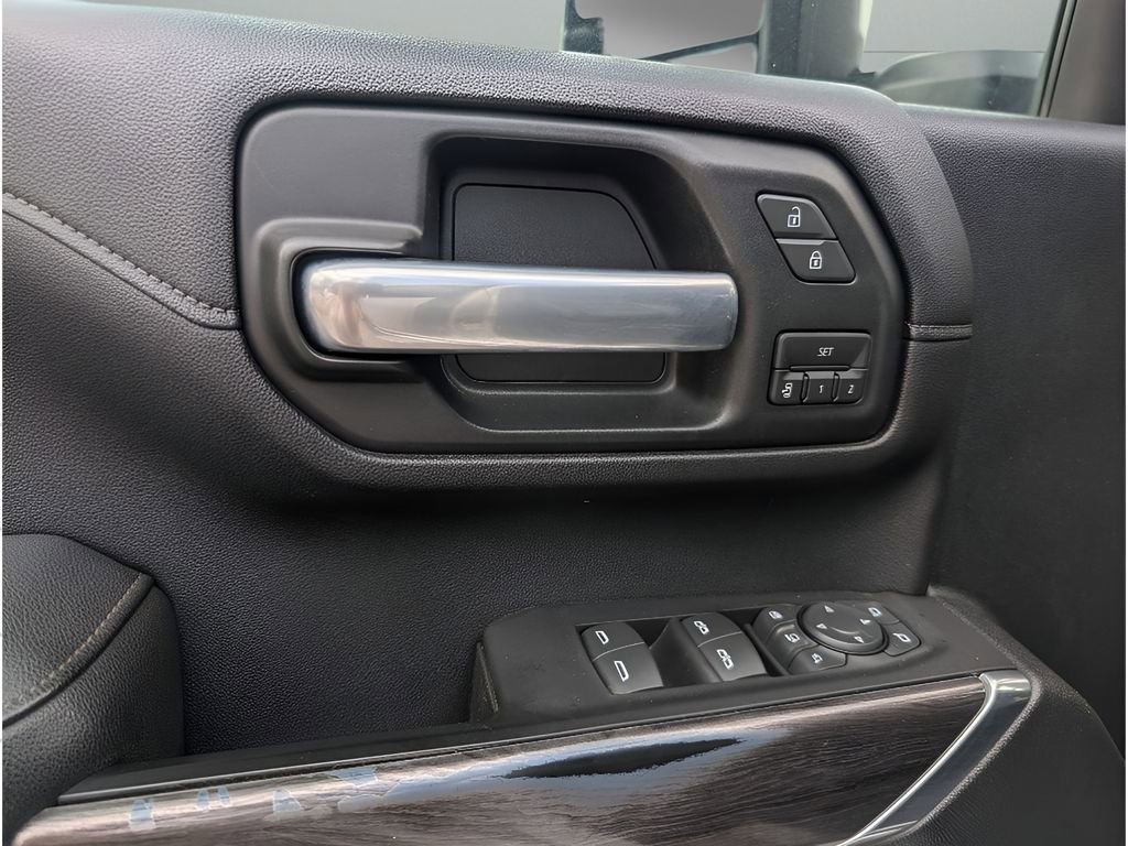 Used 2020 Chevrolet Silverado 2500 LTZ image 14