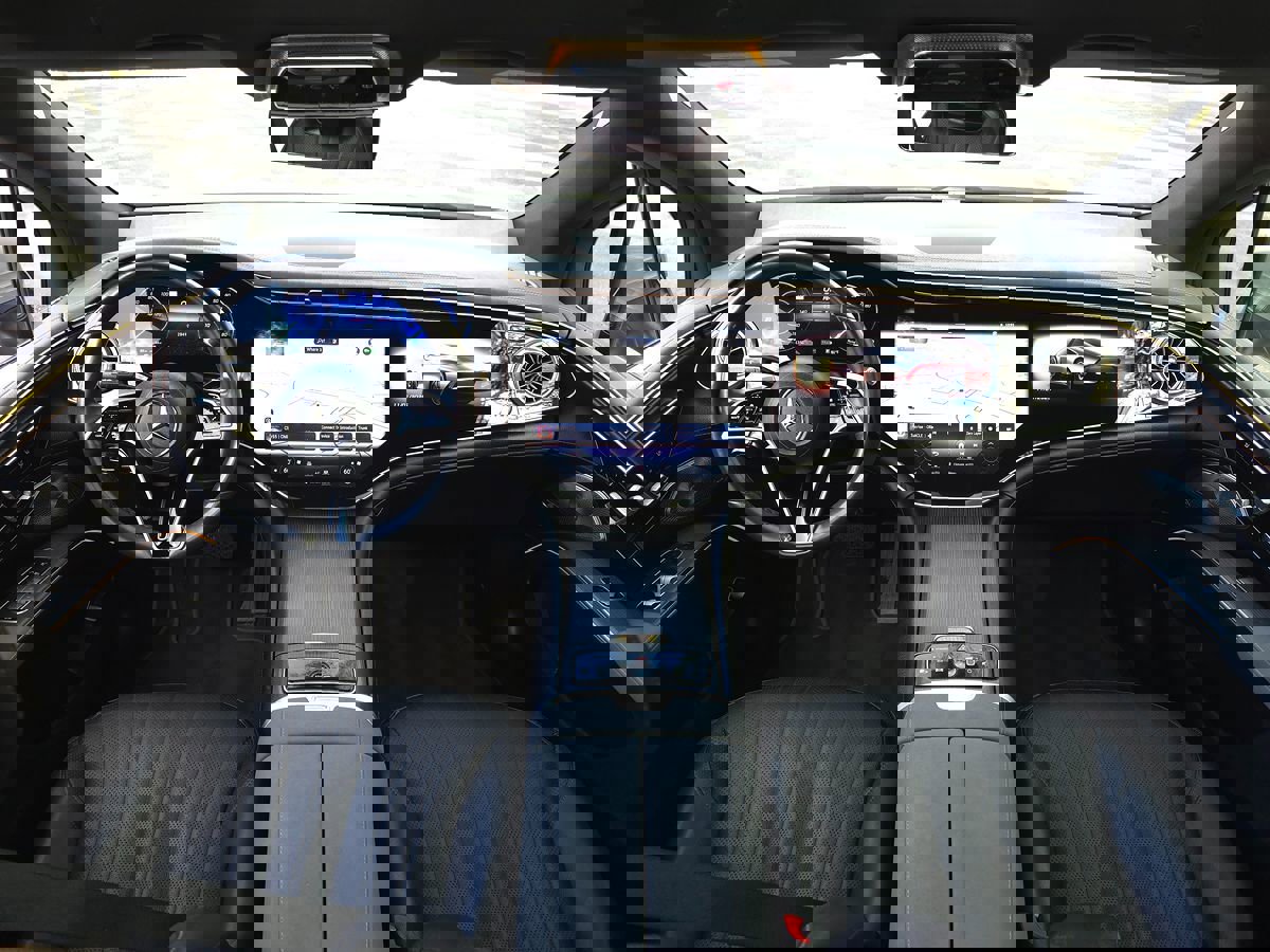 Used 2023 Mercedes-Benz EQS 580 4MATIC SUV image 10