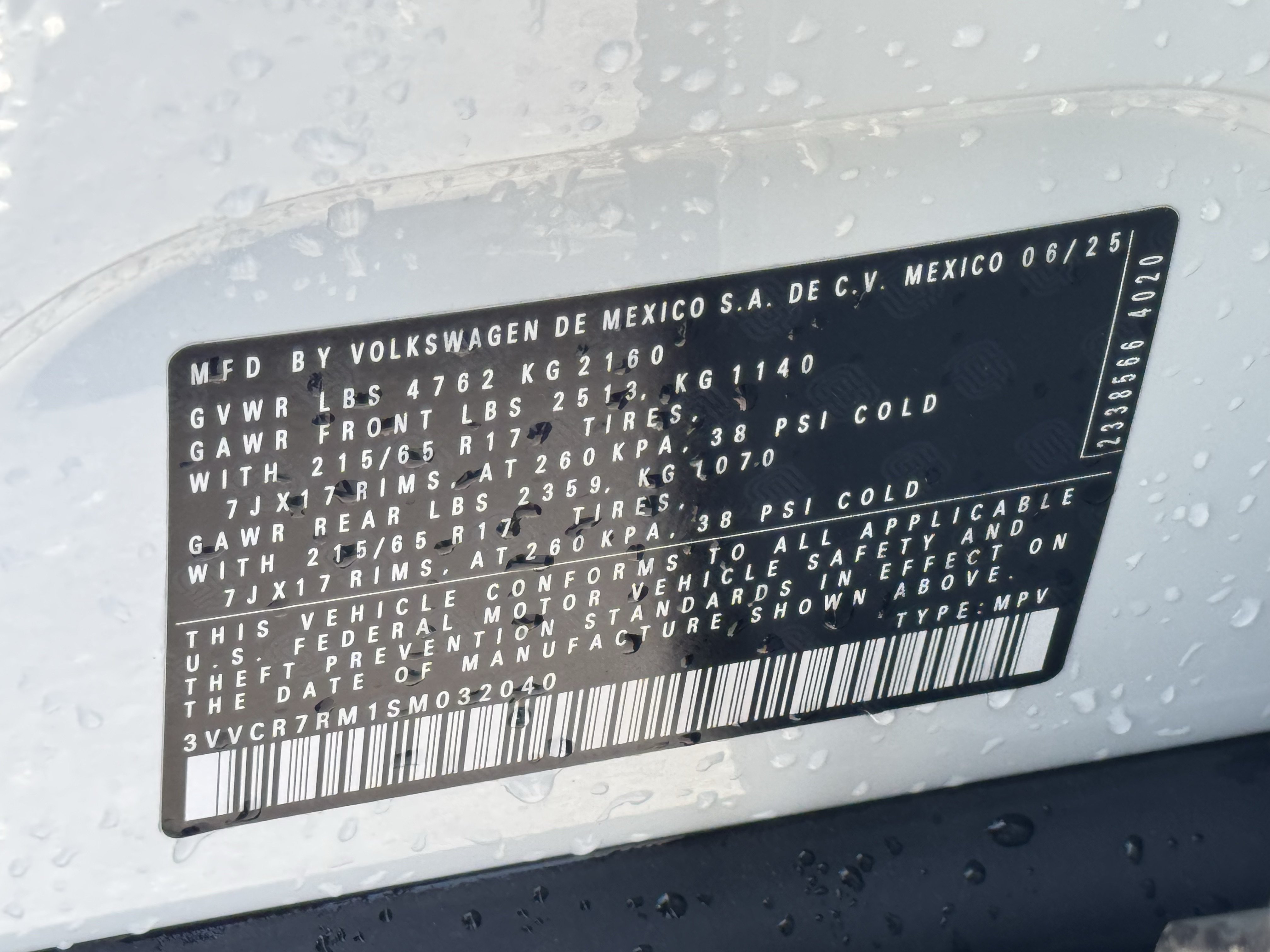 Certified 2025 Volkswagen Tiguan S FWD image 36