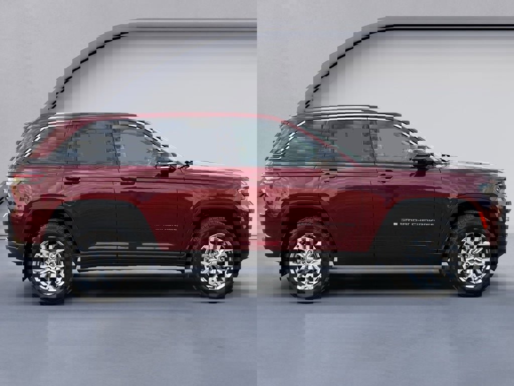 Used 2022 Jeep Grand Cherokee Limited image 6