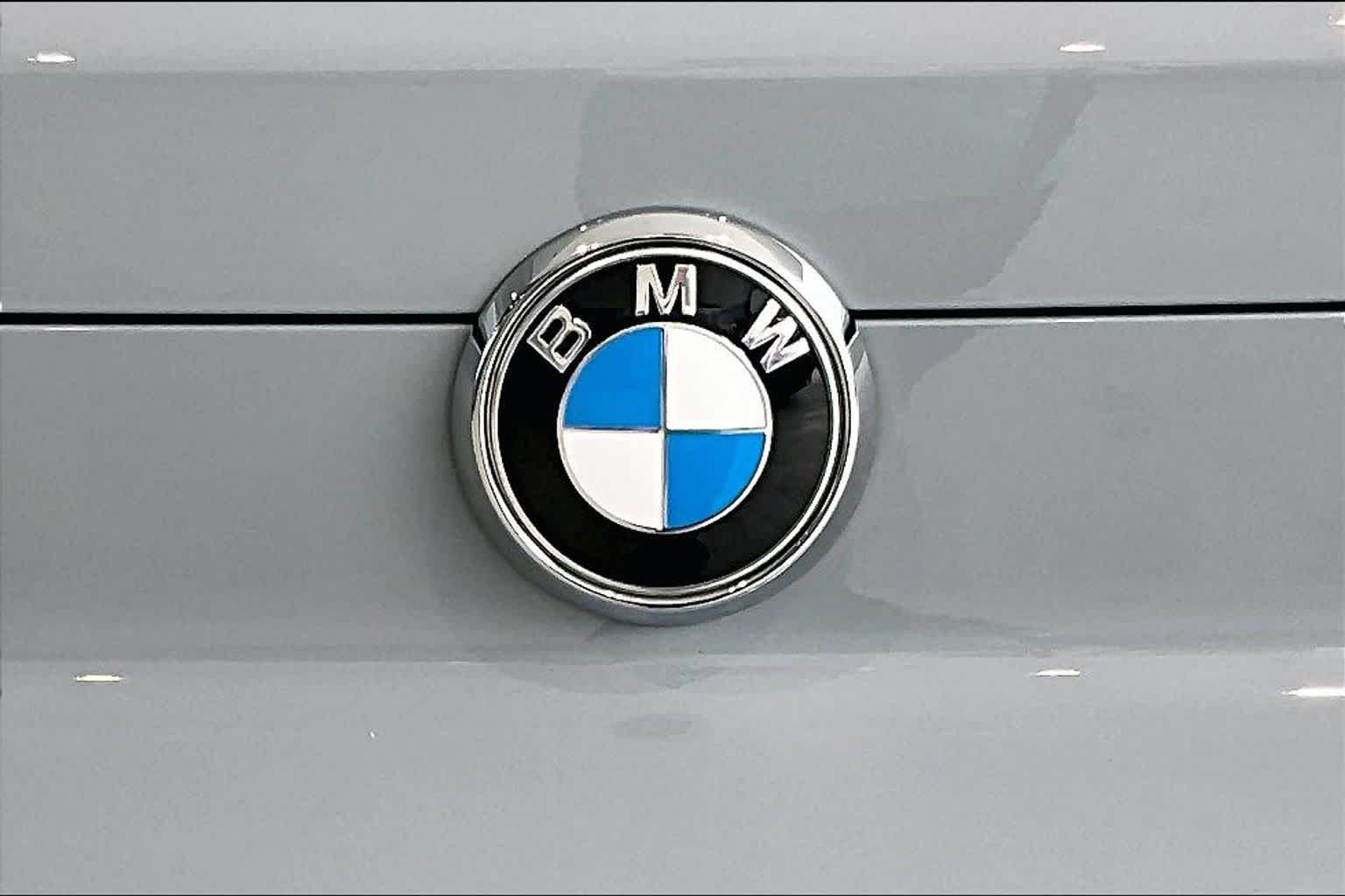 Used 2026 BMW X6 xDrive40i AWD/4WD image 30