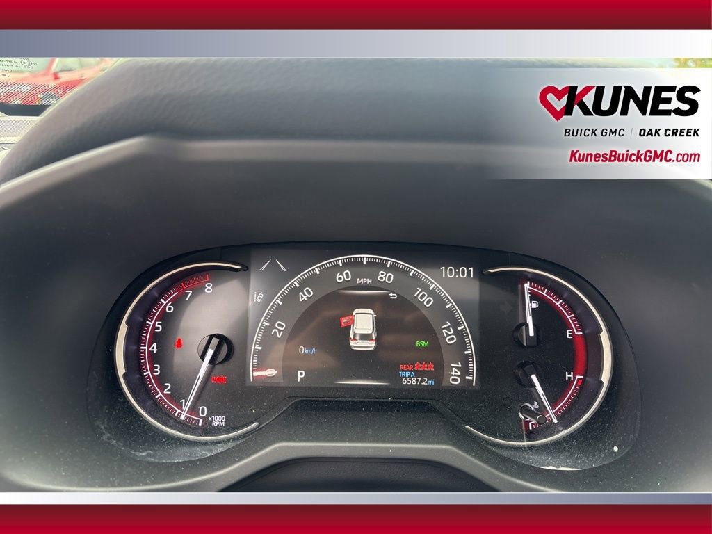 Used 2020 Toyota RAV4 Limited image 13