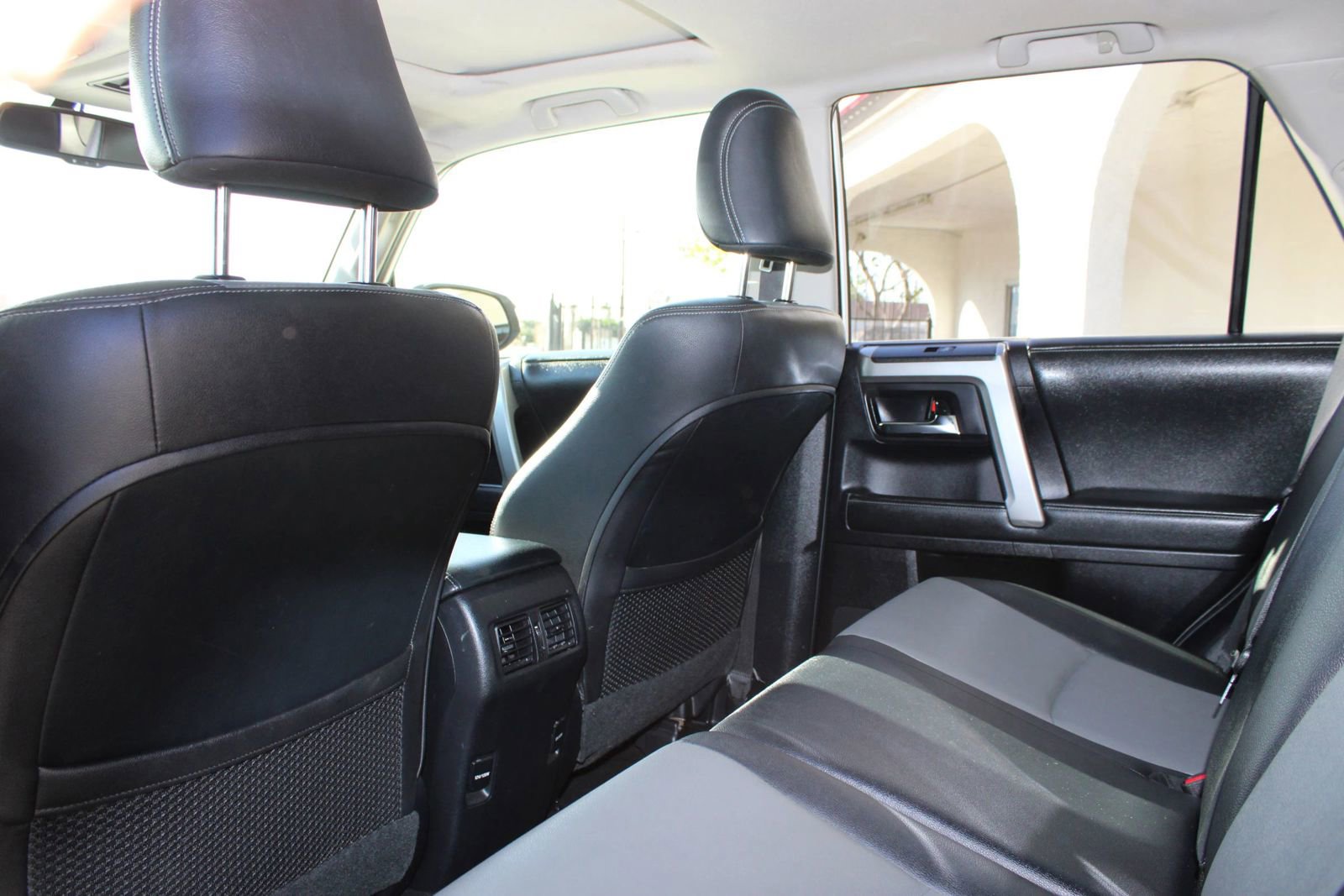 Used 2014 Toyota 4Runner SR5 Premium image 22