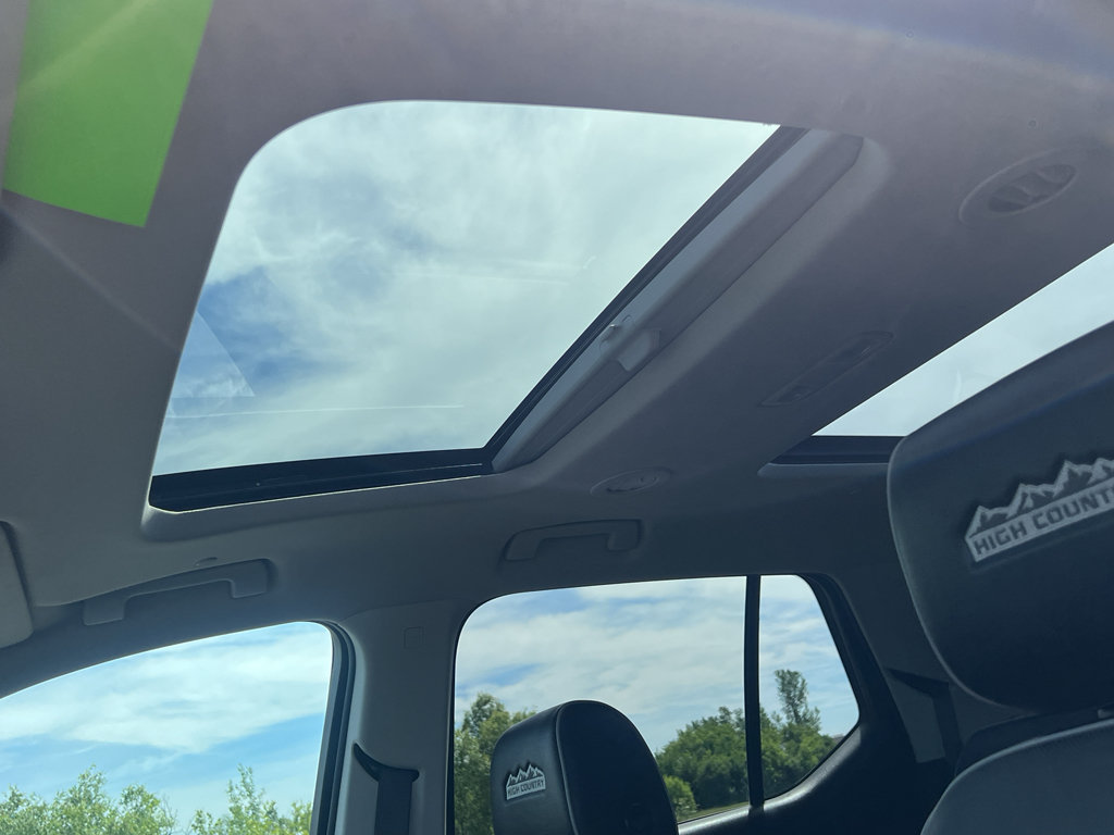 Used 2020 Chevrolet Traverse High Country AWD/4WD image 20