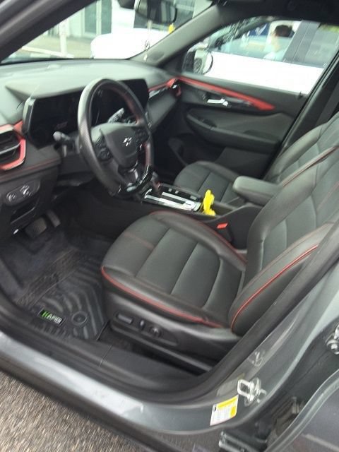 Certified 2025 Chevrolet TrailBlazer RS w/ Convenience Package FWD image 7