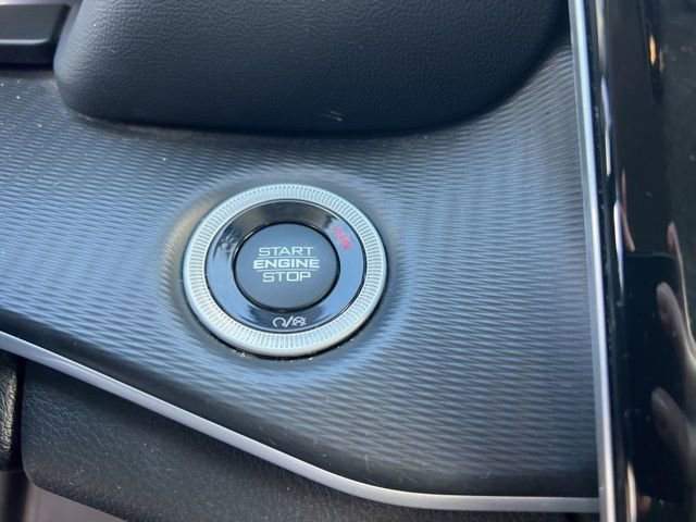 Used 2023 Jeep Grand Cherokee L Laredo image 17