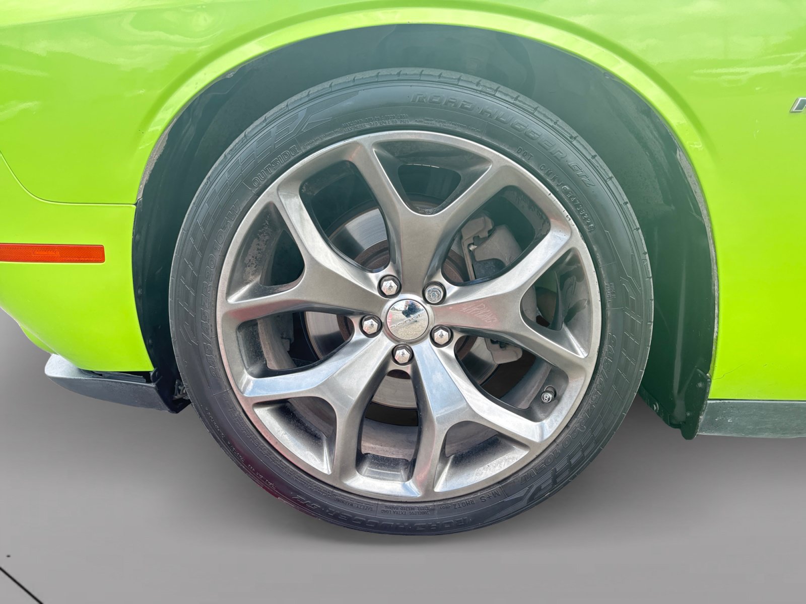 Used 2015 Dodge Challenger R/T Plus RWD image 9