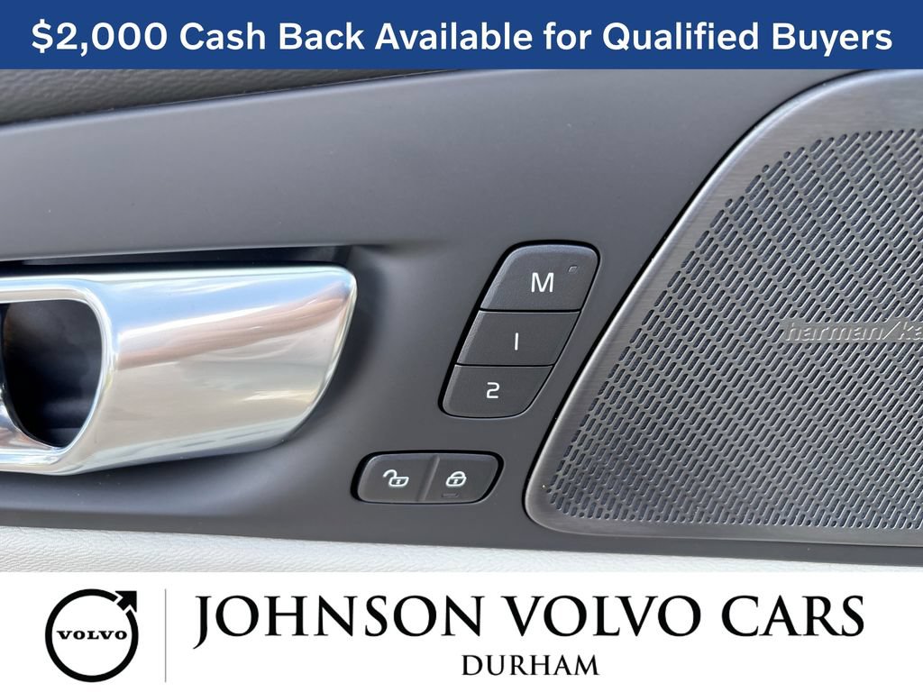 New 2026 Volvo XC60 B5 Ultra w/ Protection Package Premier AWD/4WD image 15