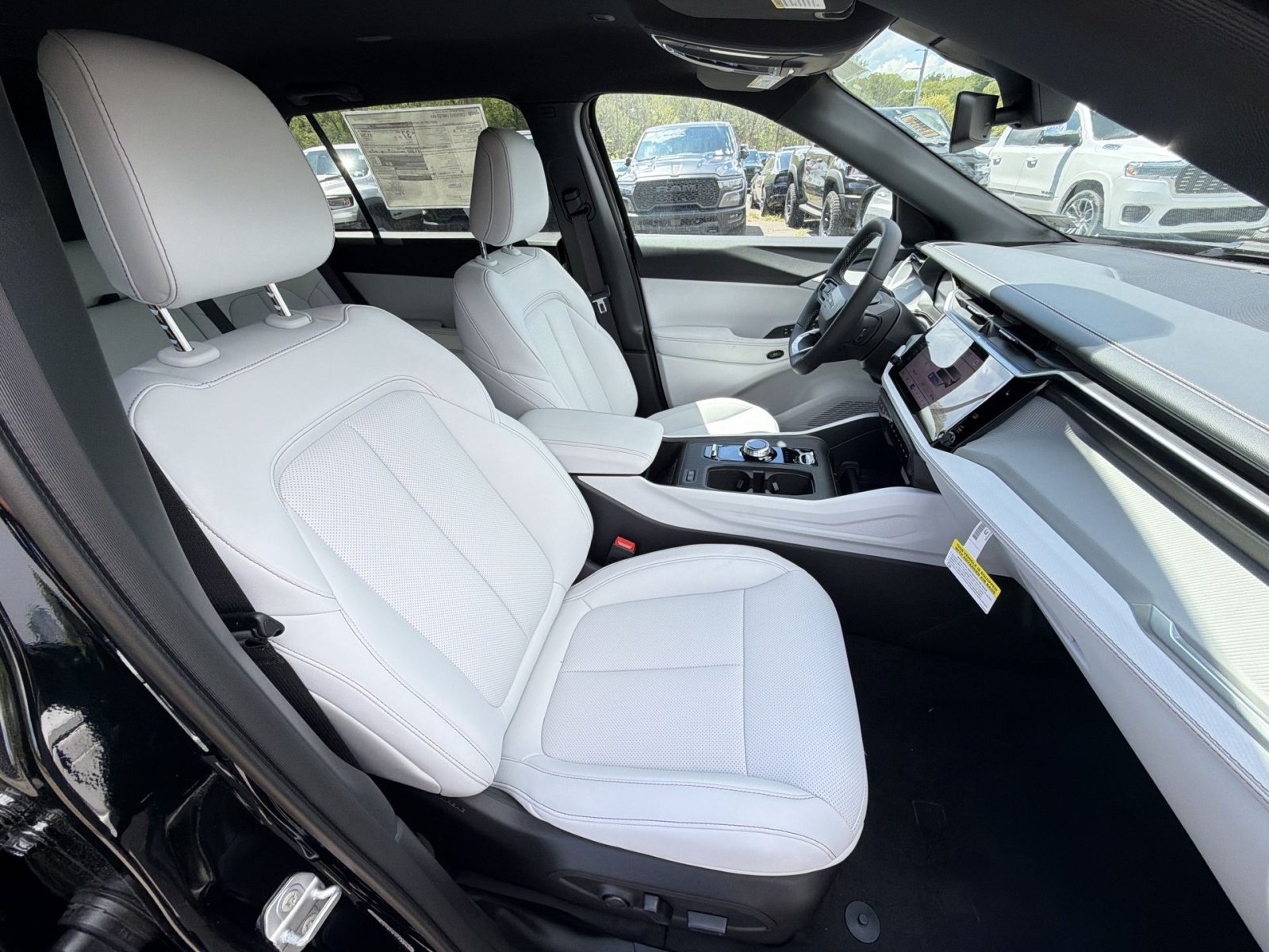 New 2026 Jeep Cherokee Limited AWD/4WD image 25