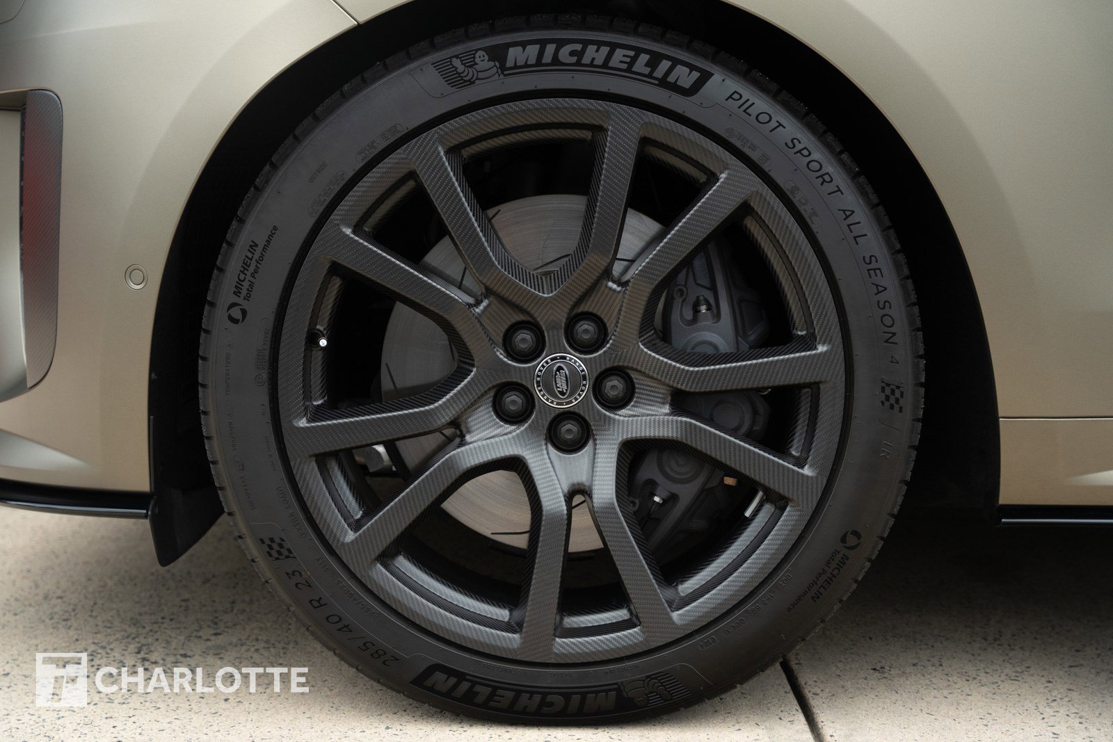 Used 2024 Land Rover Range Rover Sport SV Edition One Carbon Bronze image 12