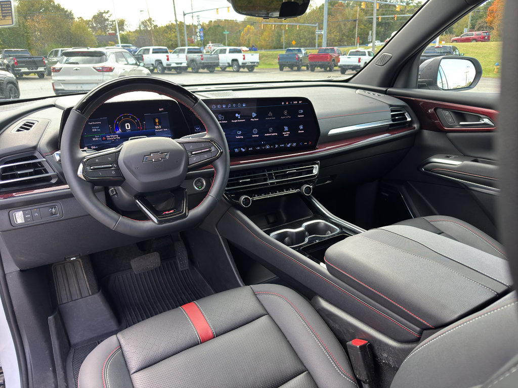 Used 2024 Chevrolet Traverse RS w/ LPO, Floor Liner Package image 23