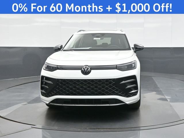New 2026 Volkswagen Tiguan SE R-Line FWD image 2