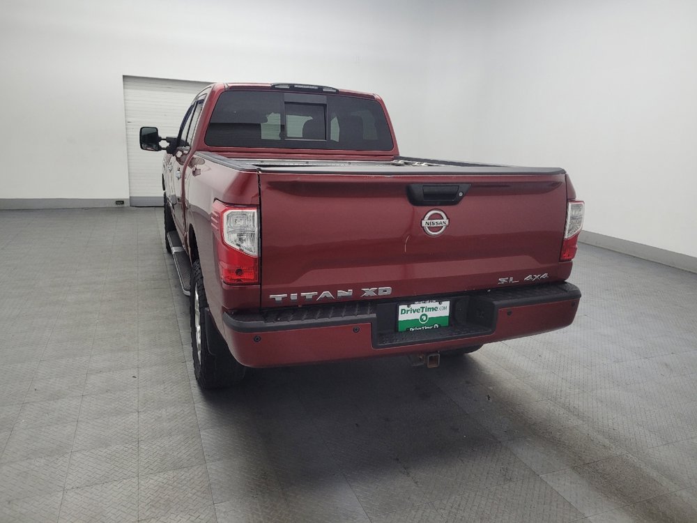Used 2017 Nissan Titan SL image 6